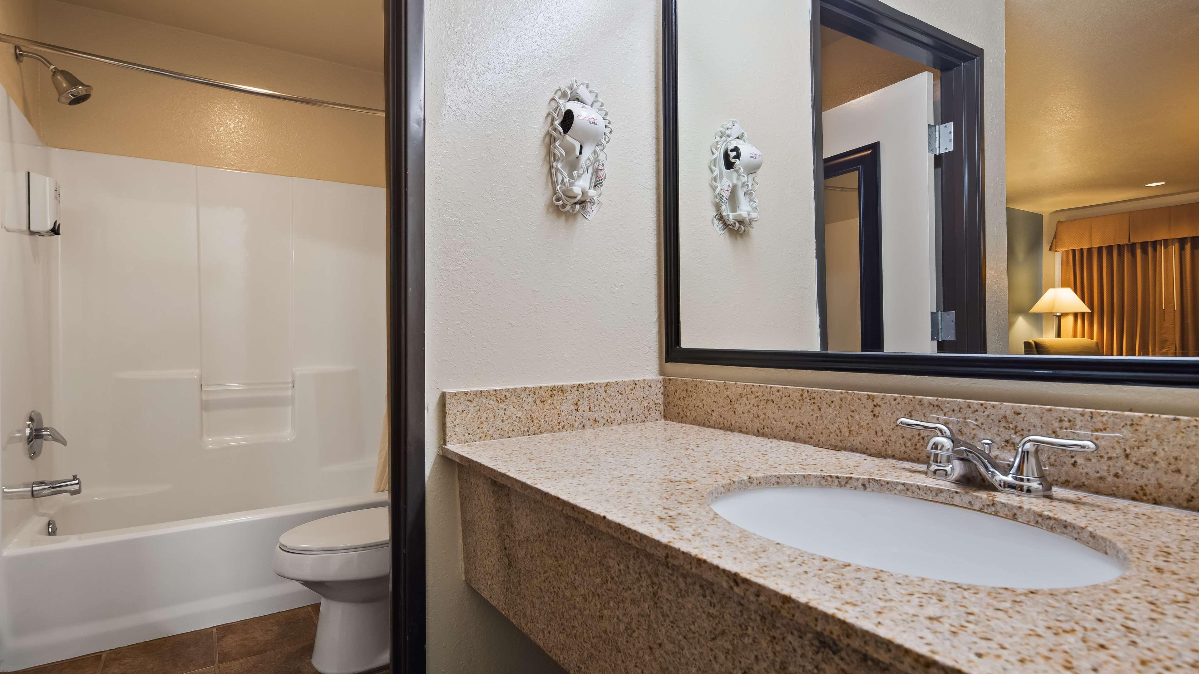 Western Regency & 3*